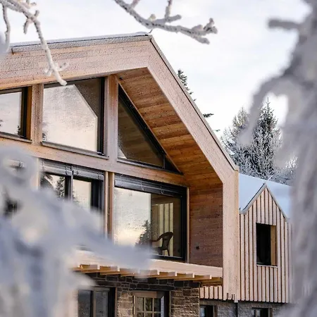 Naturhotel Basislager Fichtelberg 3*